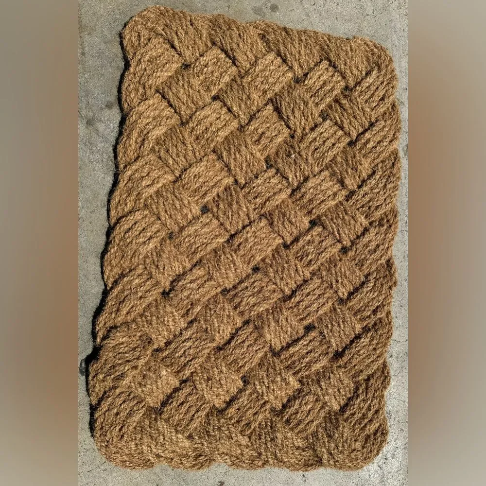New Anthropologie Knot Weave Doormat Small
